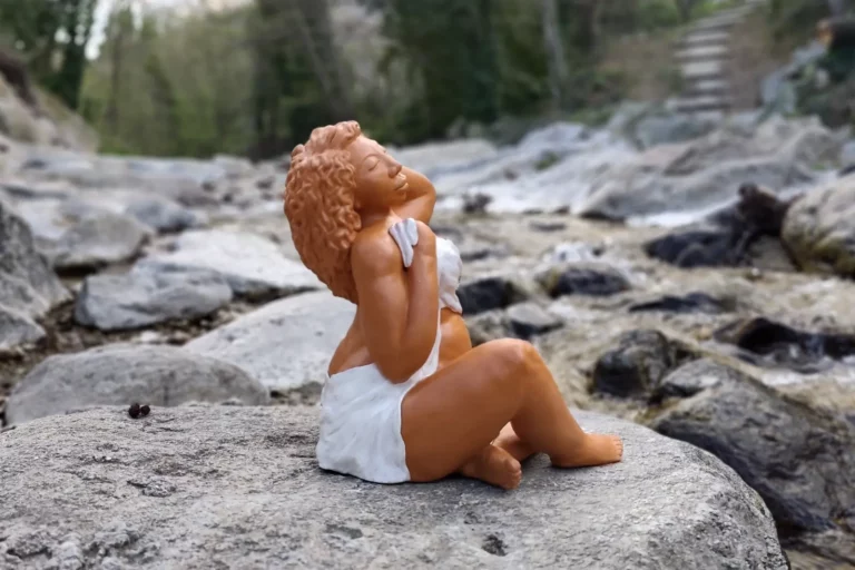 Ivy, Sculpture Intuitive du F&eacute;minin Sacr&eacute;